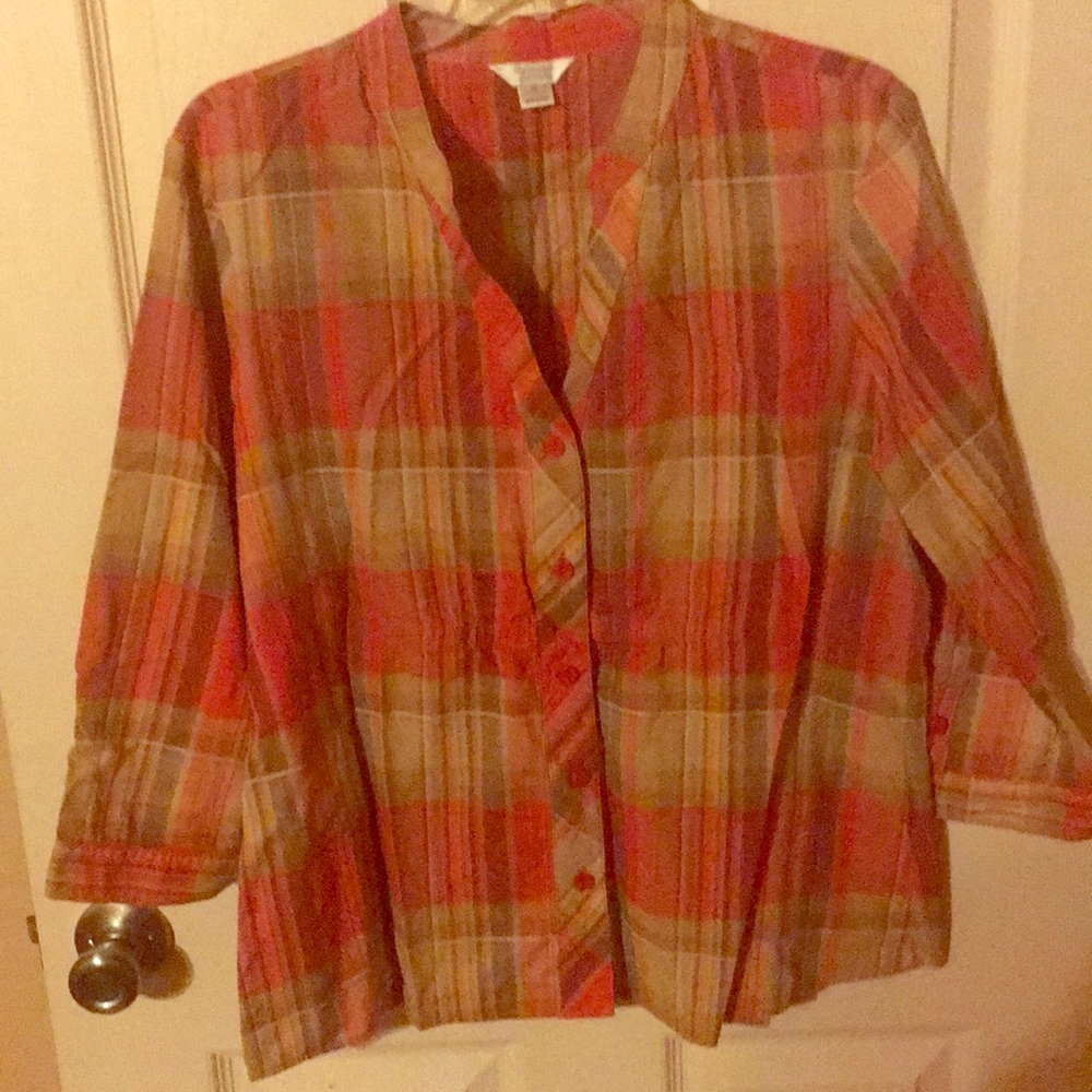 3/4 sleeve button down blouse!
